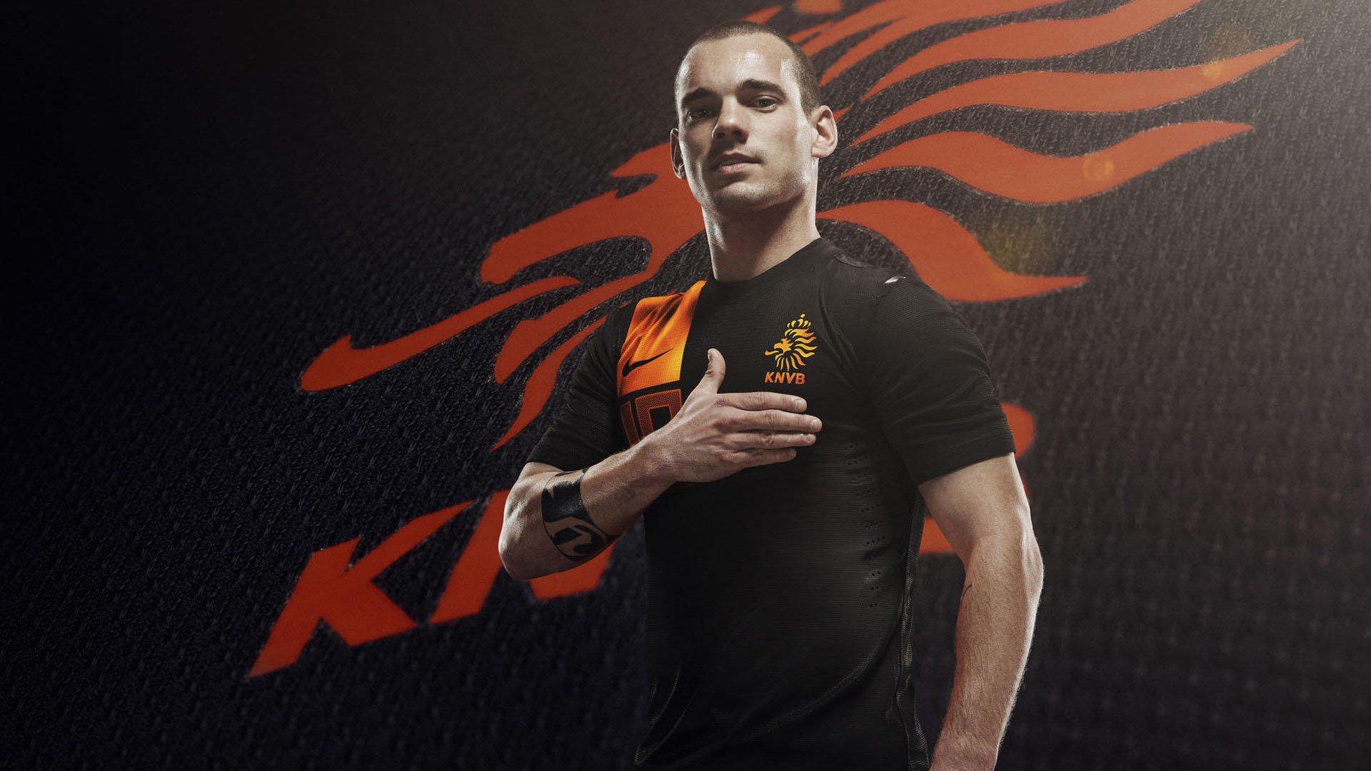 詹姆斯为2K19精心设计封面,很荣幸能够成为代言人